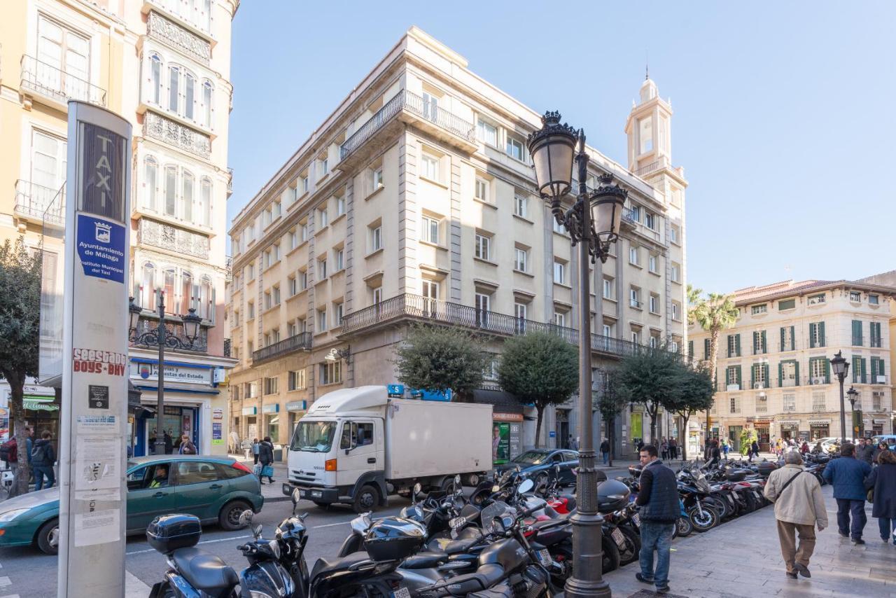 Urbe10 Atarazanas Premium Loft 4 Apartment Malaga Bagian luar foto