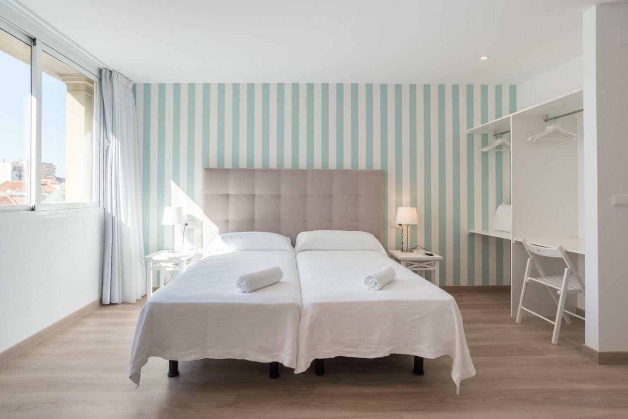 Urbe10 Atarazanas Premium Loft 4 Apartment Malaga Bagian luar foto